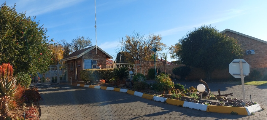 1 Bedroom Property for Sale in Uitsig Free State